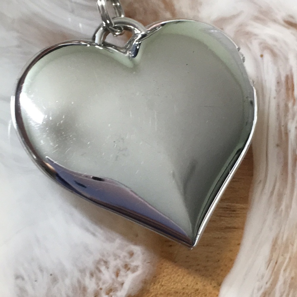 Silvertone Heart Locket U Keychain - image 6